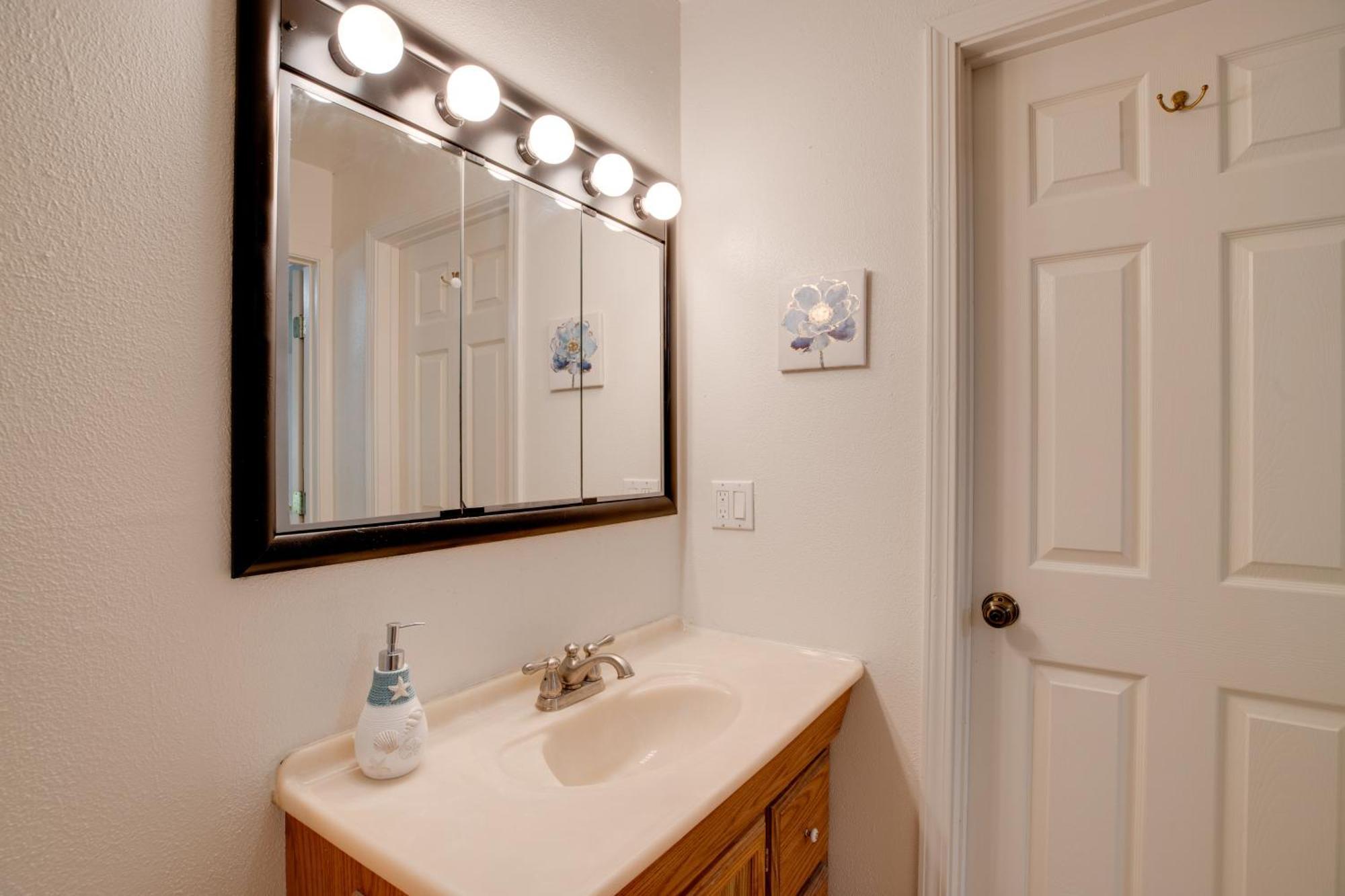 Bay City Vacation Rental Escape About 5 Mi To Marina! Екстериор снимка