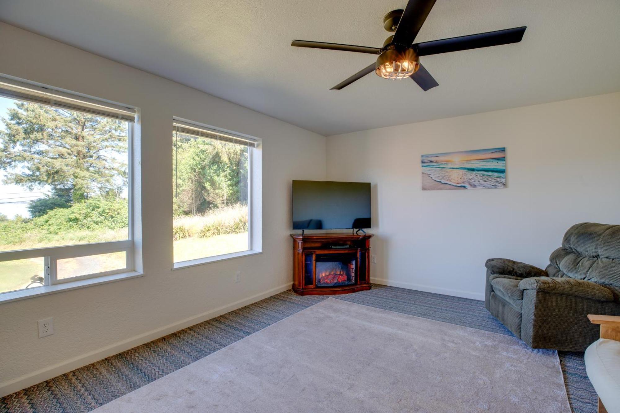 Bay City Vacation Rental Escape About 5 Mi To Marina! Екстериор снимка